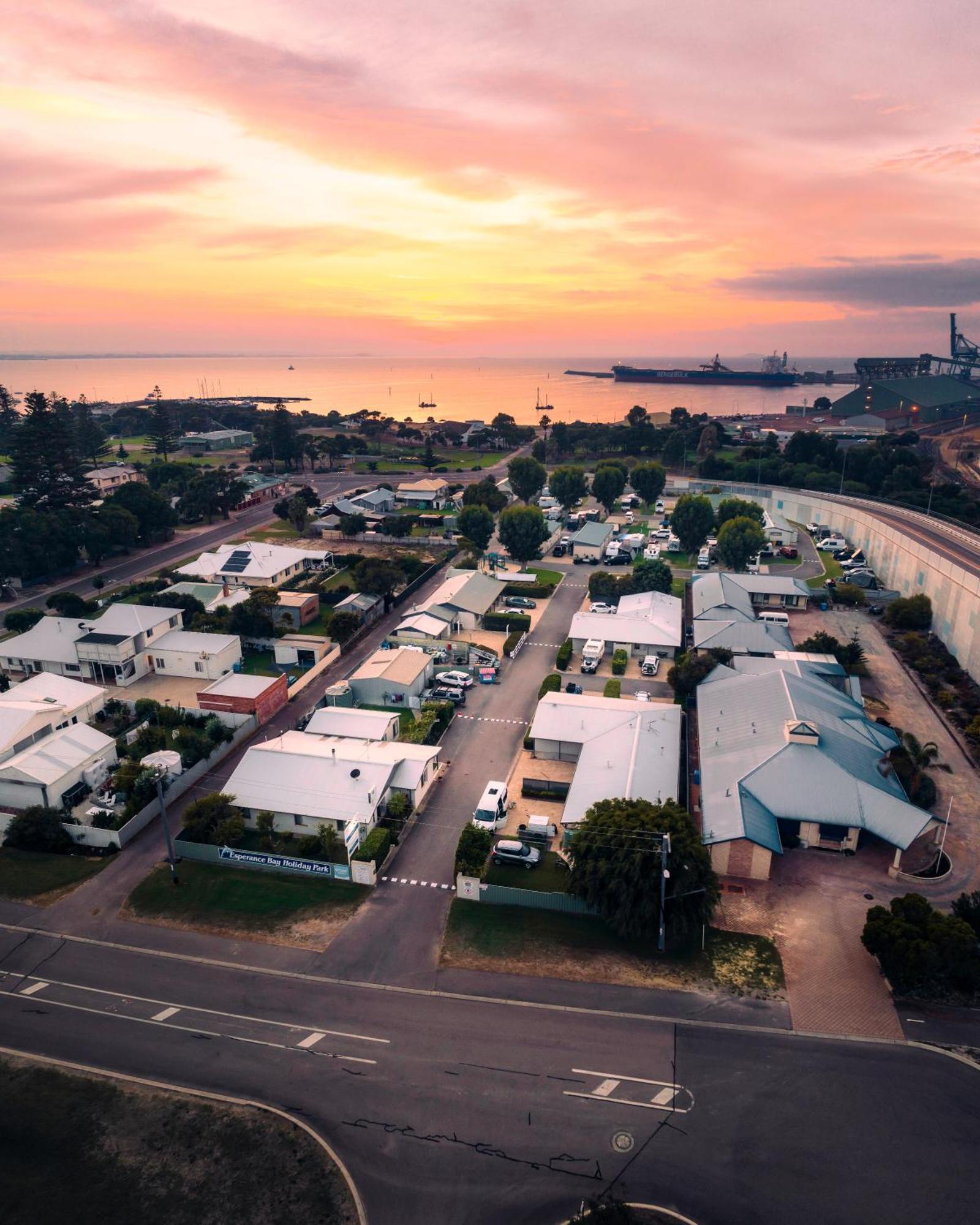Esperance Bay Holiday Park ภายนอก รูปภาพ